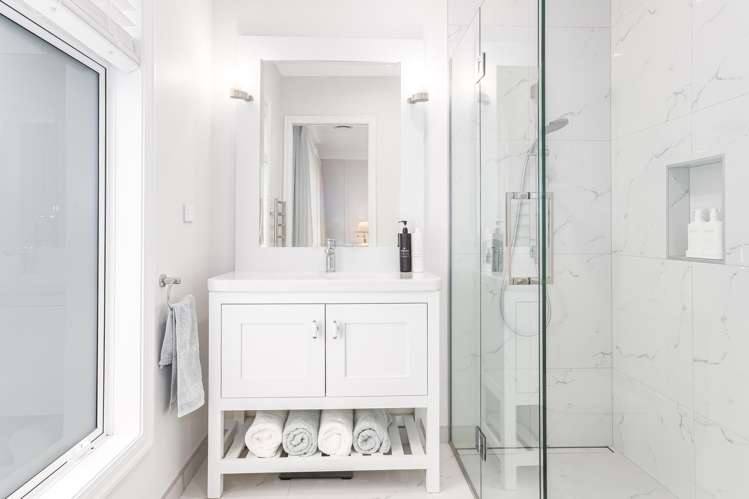 35b Awanui Drive Waikanae_12