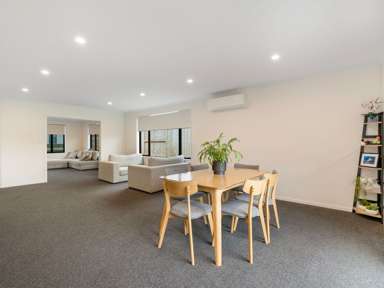 19 Lloyd Crescent_3