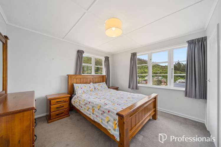 29 Judd Crescent Naenae_13