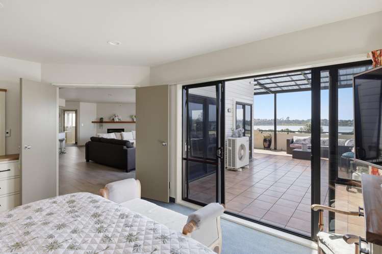 8 Lorrigan Way Welcome Bay_21