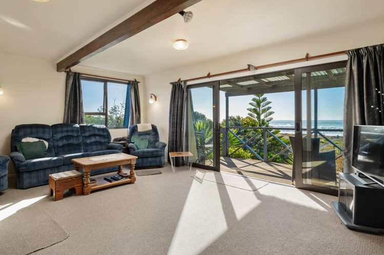 114 Rarangi Beach Road Rarangi_5