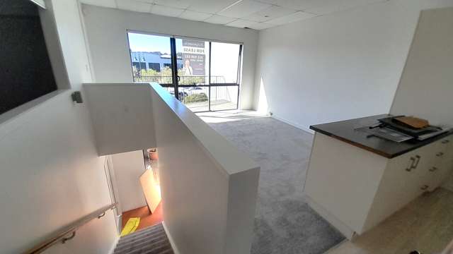 22/6 Airborne Road Albany_3