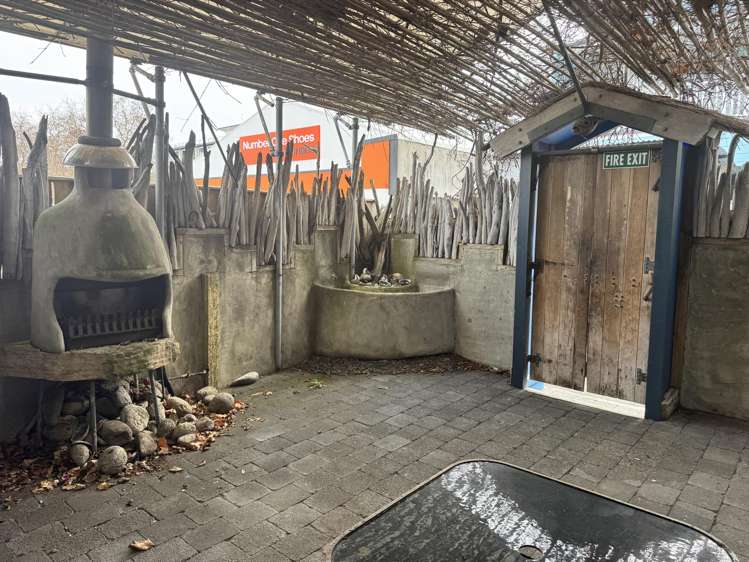 209 Marine Parade Napier South_9