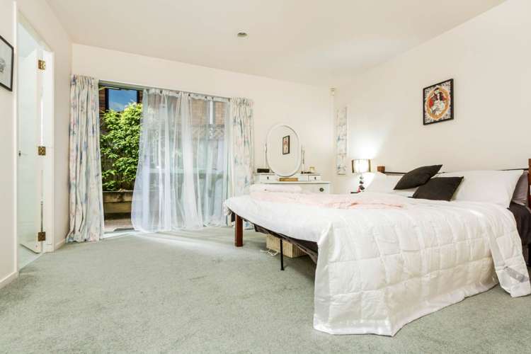 1/44 Seaview Road Castor Bay_12