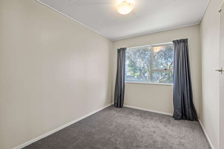 52A Somerset Crescent Highbury_7