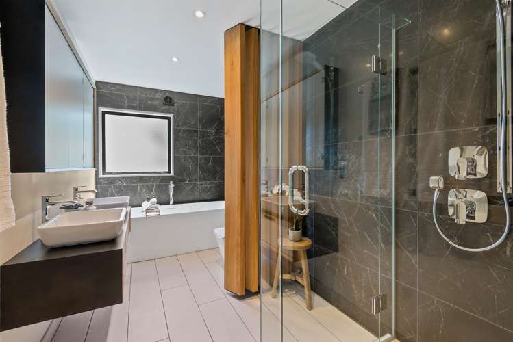 7b Rugby Street Merivale_16