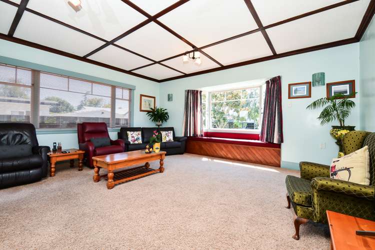 2 Saint Olpherts Avenue Hamilton East_5