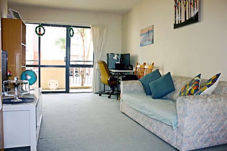 4/12 Crown Lynn Place New Lynn_0