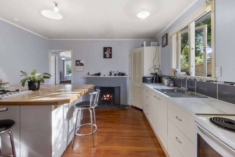 11 Lewis Street Kaiti_1