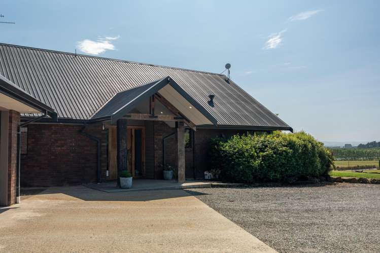 741 Waimea Valley Road Mandeville_27