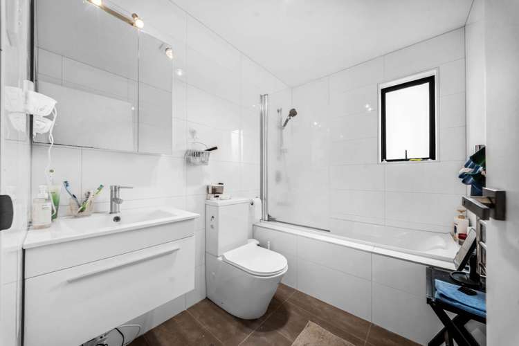 17/10 Silver Moon Road Albany Heights_14