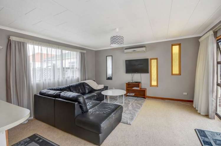 15 Coughtrey Street Saint Clair_15