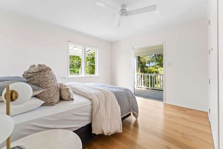 6 Young Street Mahurangi East_14