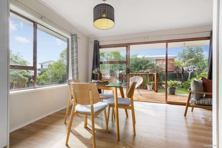 2/38 Kirrie Avenue Te Atatu South_5