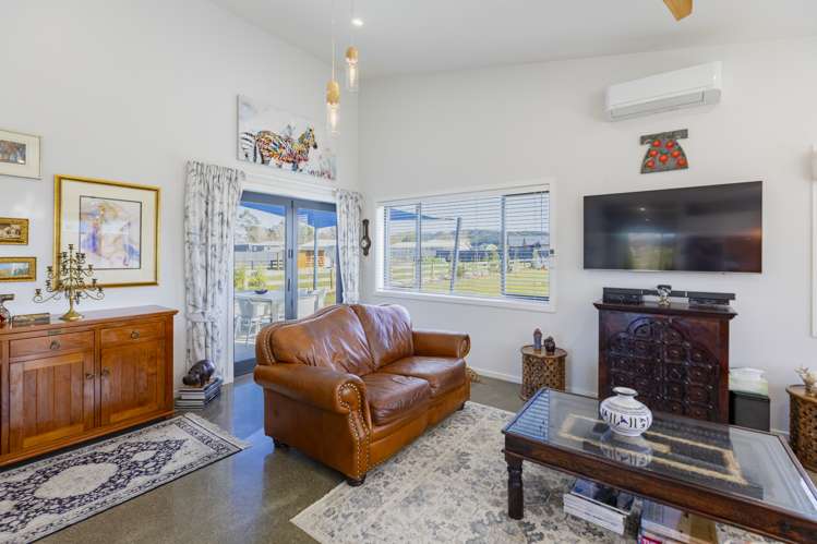 8 White Road Otane_7