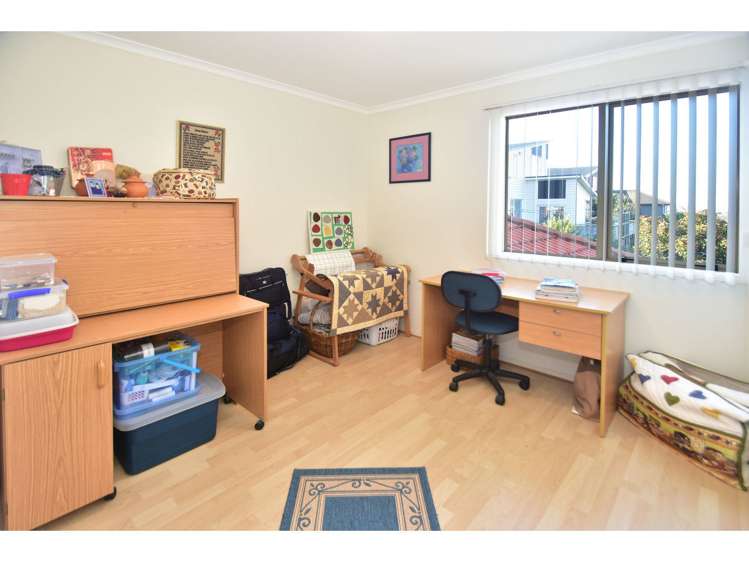 123 Grovenor Drive Orewa_15