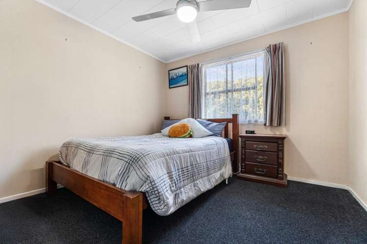 74 Oakfield Crescent Pukete_12