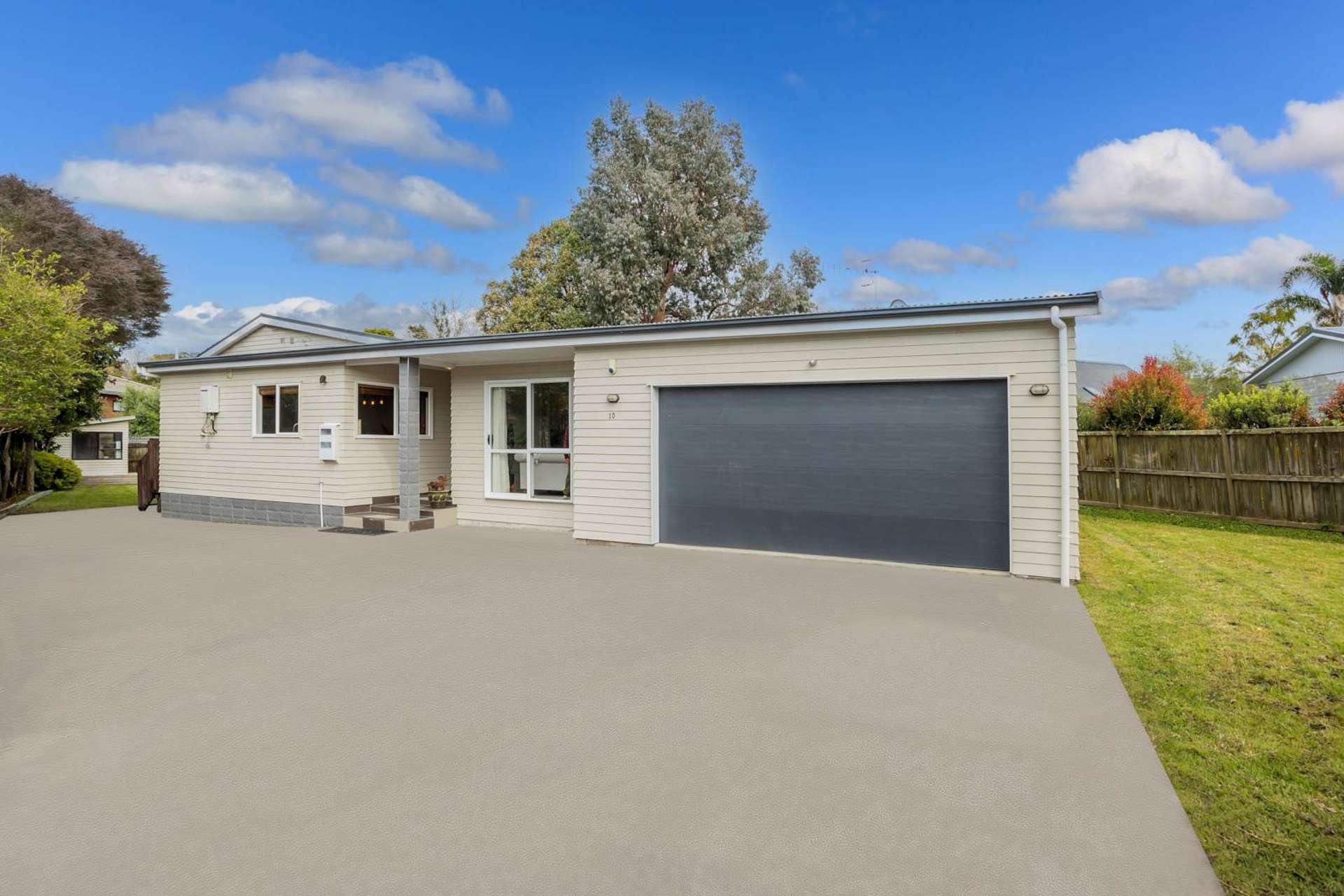 10 Phillip Parade Forrest Hill_0