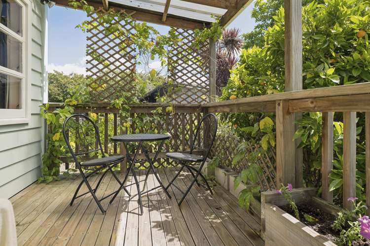 18 Glenfield Road Owhata_18