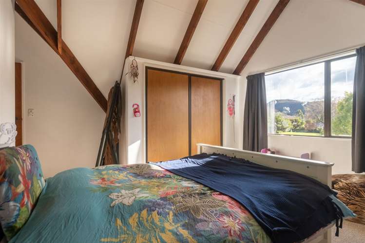 33 Lord Auckland Road Wakefield_6