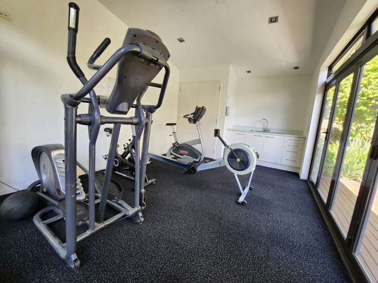 B305/525 East Coast Road Pinehill_14