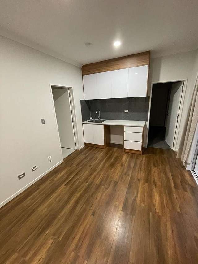 68 Castlebane Drive Flat Bush_4