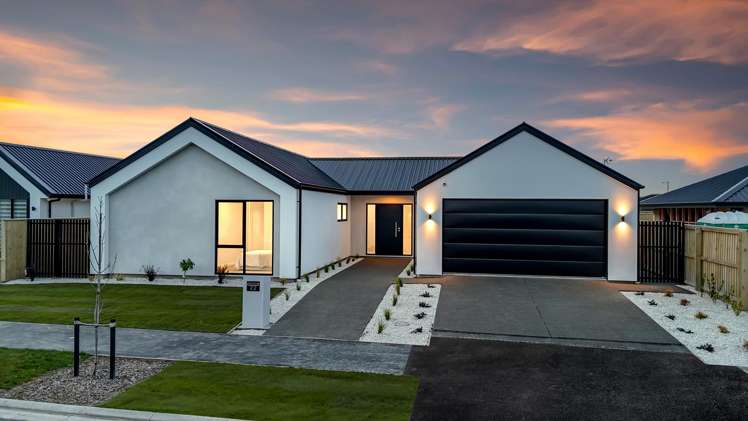 22 Falcons View Drive_0