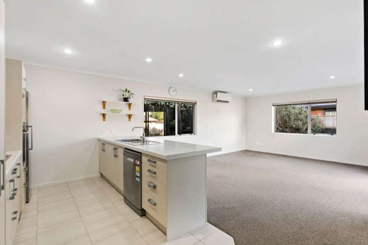 7 Puarangi Lane Stanmore Bay_20