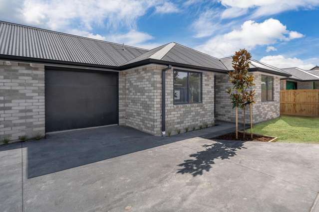 Simplify Life in these Stylish New Homes