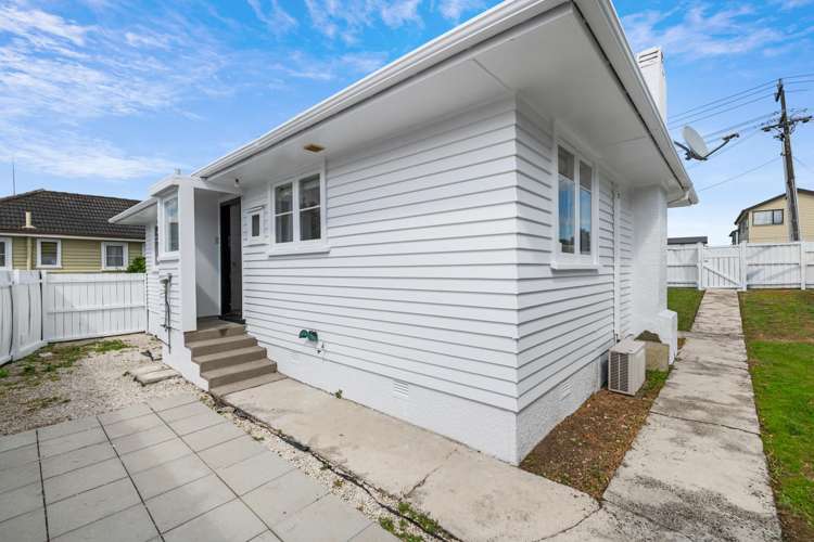 1/11 Henwood Road Mangere East_10