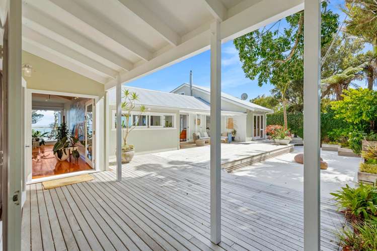 39 Oaia Road Muriwai_44