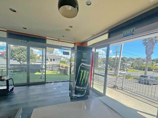 Unit 11/15 Karepiro Drive Stanmore Bay_3