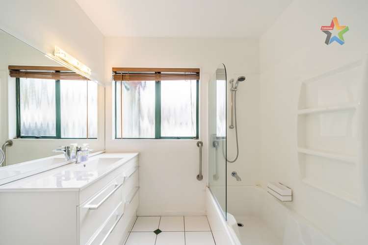 20 Mccarthy Grove Clouston Park_25