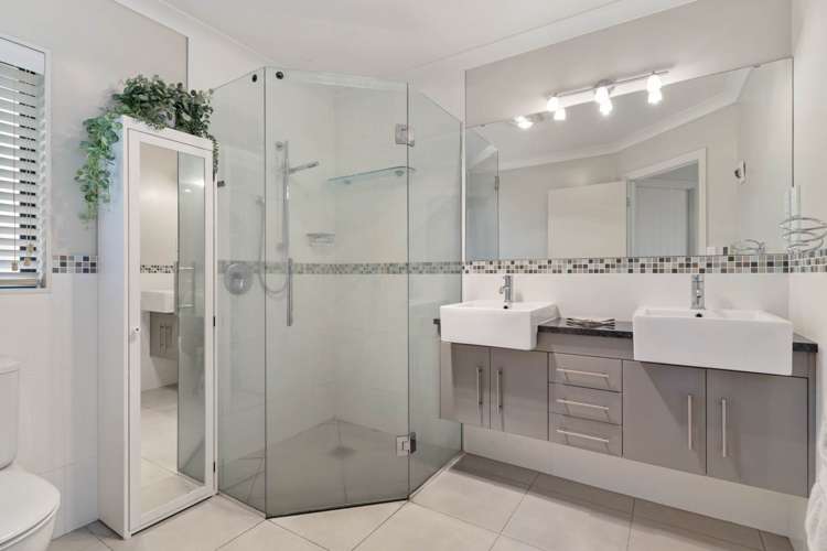 57 Lough Bourne Drive Pukekohe_20