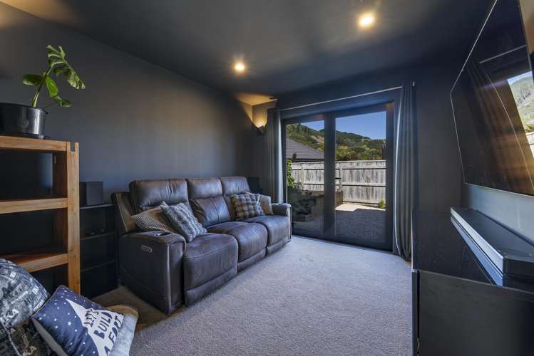 23 Pine Crest Drive Richmond_13