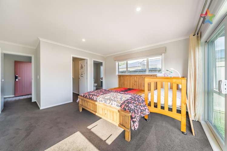7 Brian Hughes Road Wainuiomata_12