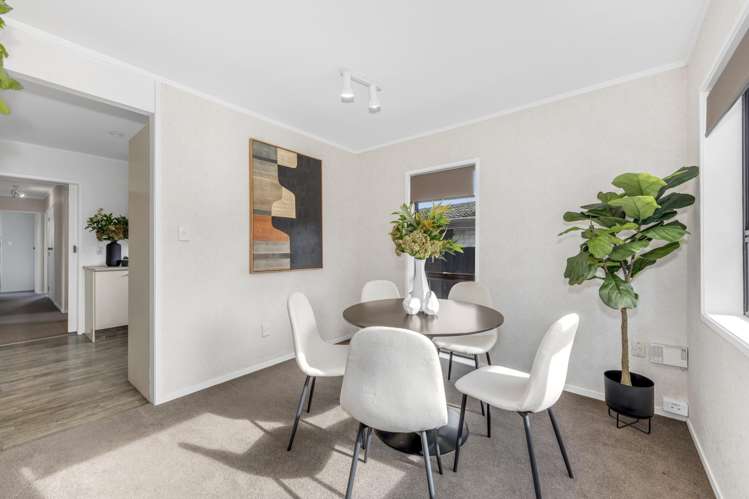 1/70 Mirrabooka Avenue Botany Downs_7