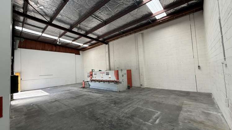 4f William Pickering Drive Albany_3