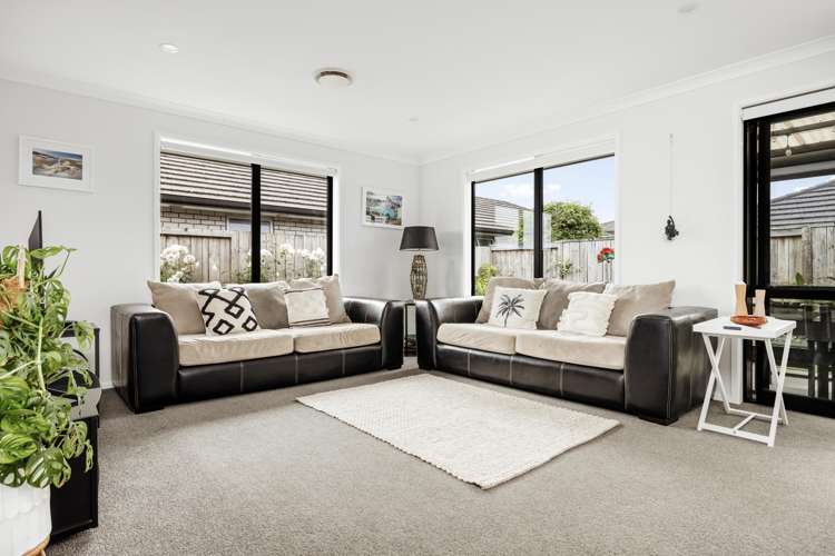 1 Mary Place Pyes Pa_2