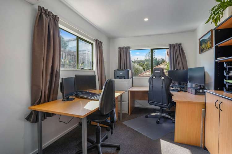 2/22 Pavola Grove Glenfield_13