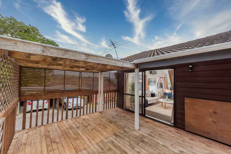 2/109 Don Buck Road Massey_13