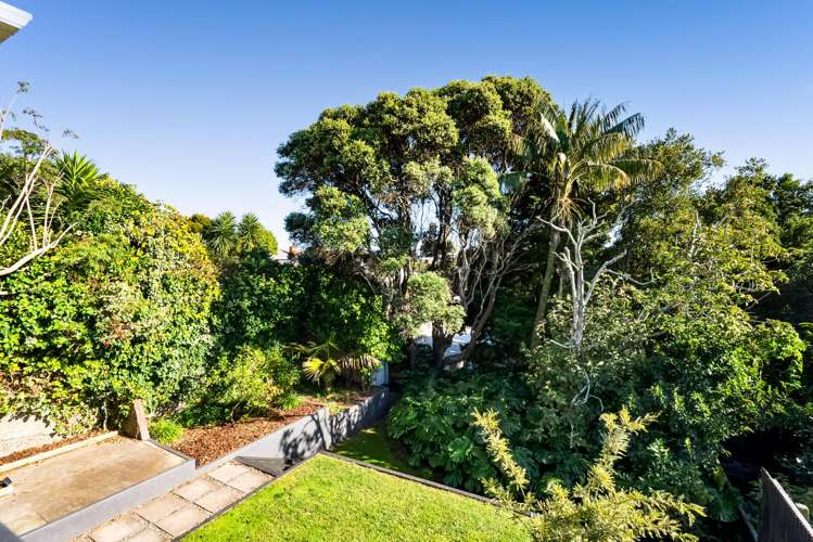 290 Devon Street West New Plymouth_19