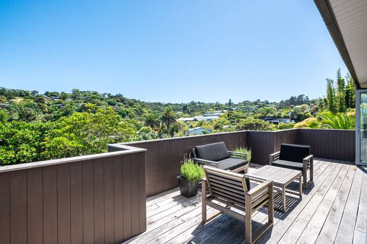 27 Ocean Road Surfdale_12