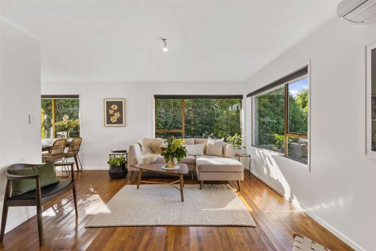 2/25 Mannering Place Hillcrest_3