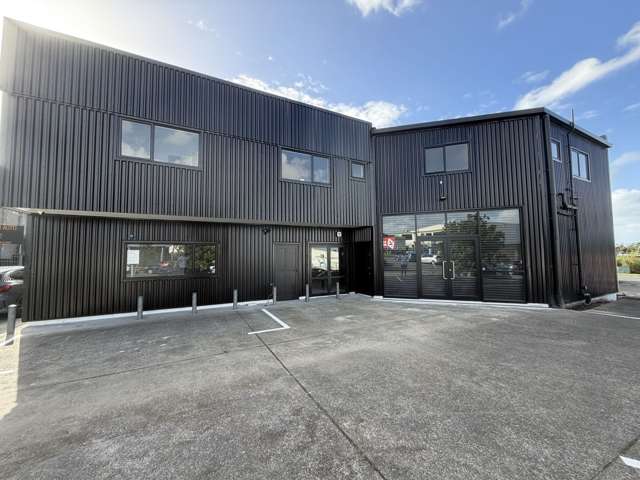 Fully Redeveloped Westgate Retail/Showroom