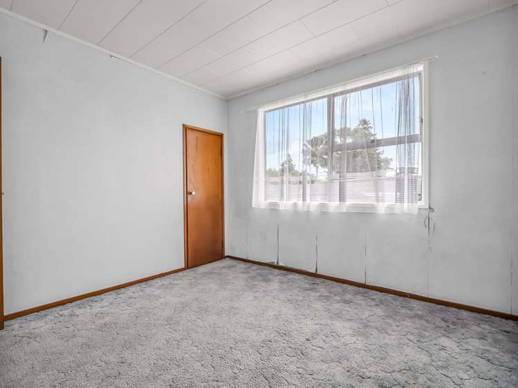 28 Eyre Street Henderson_22