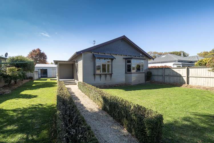 8 Alford Forest Road Allenton_1