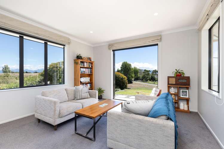 56 Fairbourne Drive Fairhall_11