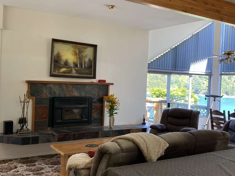 3126 Archers Road Tennyson Inlet_10