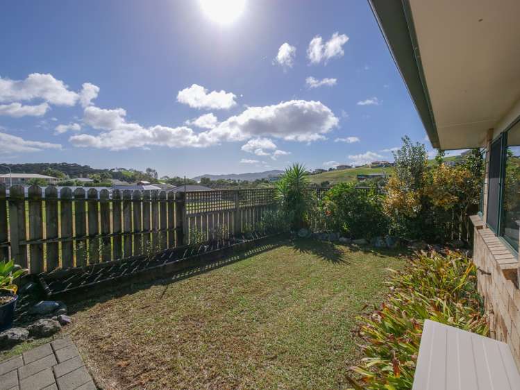20 Hibiscus Avenue Cable Bay_12